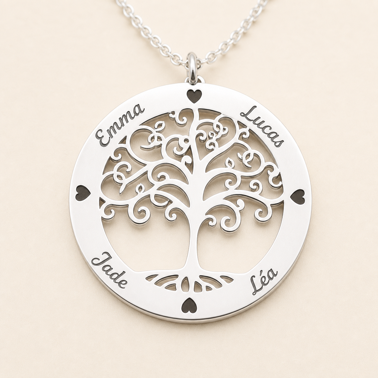 Pendentif Arbre de Vie ajouré personnalisé avec plusieurs prénoms