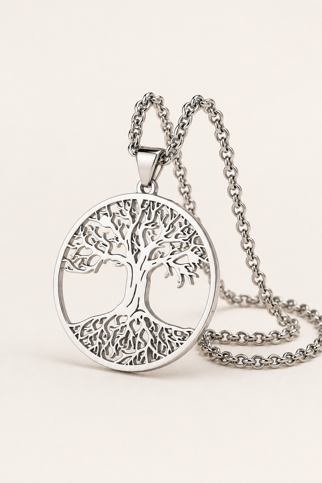 Collier Arbre de Vie rond argenté avec motif racines et branches